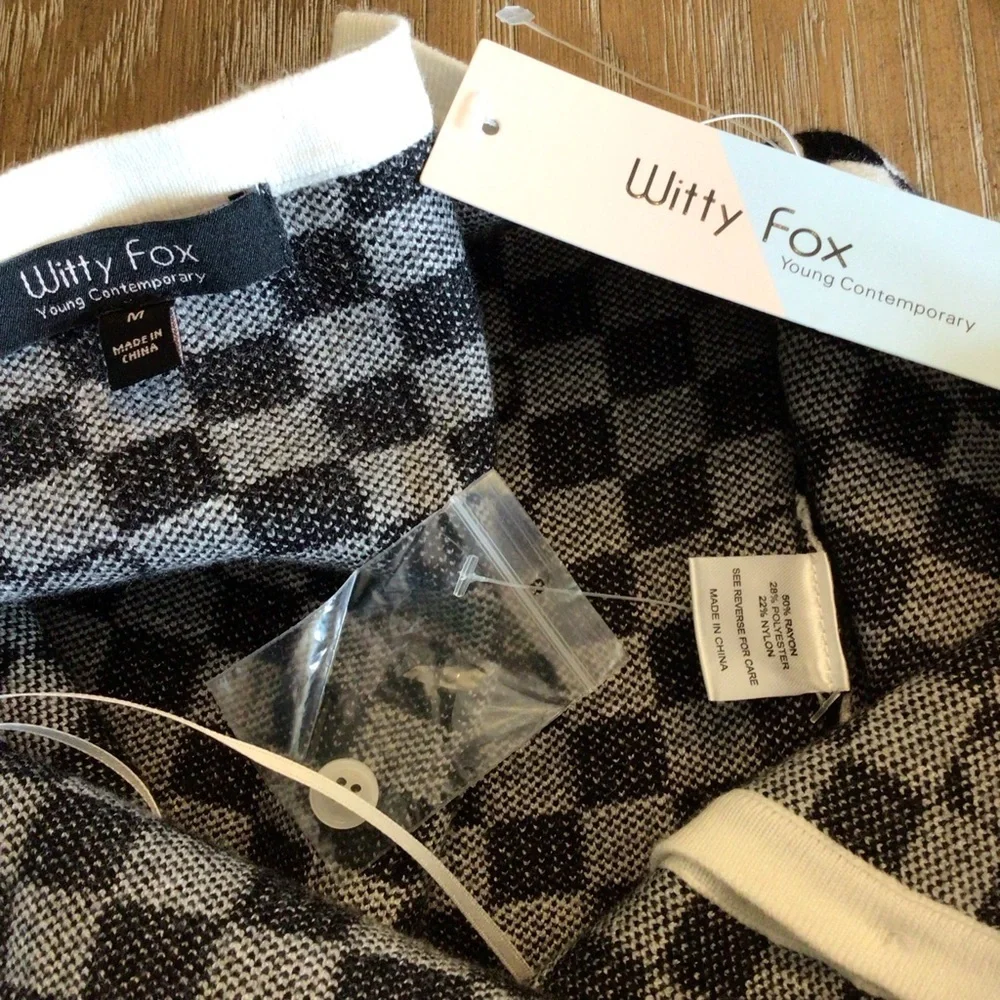 Witty Fox Womens Black/White Checked Sleeveless Halter Cropped Sweater Size Med